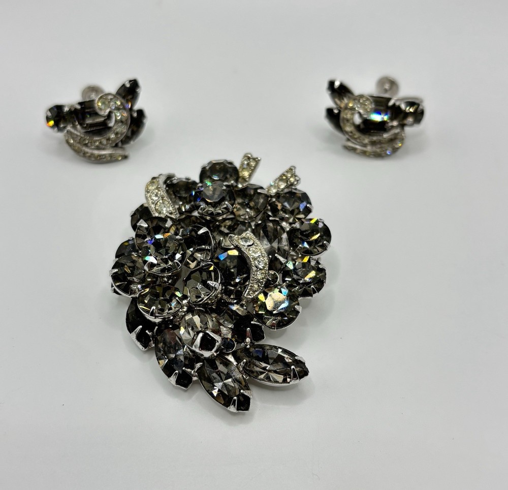Vintage Weiss Smoky Gray Rhinestone Brooch Pin and Earrings Signed Beautiful