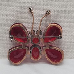 Vtg Red Acrylic Rhinestone Butterfly Brooch Pin Brass Tone Secure Clasp 2.5″