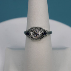 Vintage 18k Diamond and Blue Sapphire Filigree Setting Ring, Size 6