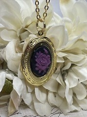 BLACK plum Gothic Vintage DARK ROSE Cameo Locket Pendant Necklace Woman Gold