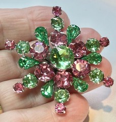 VINTAGE CORO PINK AND GREEN RHINESTONE BROOCH SILVER TONE SNOWFLAKE SHAPE SIGNED