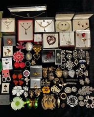 New Old Stock Jewelry And Brooch Lot