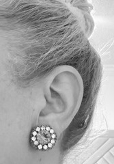 Vintage Austria prong set rhinestone cluster clip earrings