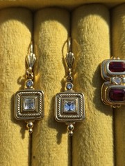 Vintage Avon Glamorous Touch Gold Tone Earrings Pierced Huggies Garnet Glass