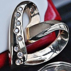 14k yellow gold slide pendant heavy 0.17ct natural diamond open heart 7.4gr