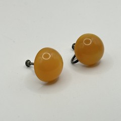 Vintage Amber-Colored Clip-On Twist Earrings Screw-Back Design Retro Style Jewel