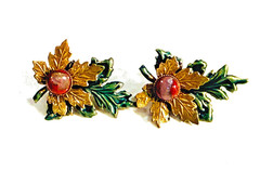 Maple Leaf Earrings Vintage Unbranded Post Style Metal and Gemstone