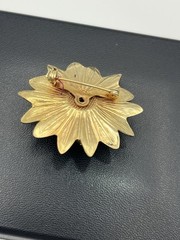 Gold tone blue rhinestone faux pearl flower brooch pin vintage