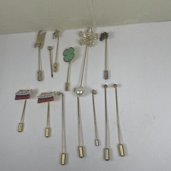 Lot of 13 Vintage Lot Pins Jewelry Novelty Assorted Colors Shapes Materials