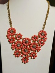 Vintage Charming Charlie Pink Coral Flower Petal Statement Necklace Rhinestones
