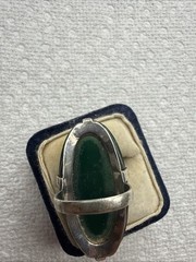 Vintage Ring with natural jade Sterling Silver Women Jewelry size 6 – 9.5 g