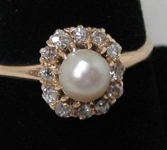 Vintage 10K Yellow Gold Pearl Diamond Halo Ring Statement Size 8.75 417 Solid
