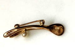 VINTAGE~14K YELLOW GOLD PEARL FIGURAL WISHBONE PIN BROOCH~2.8g~GOOD LUCK JUNE