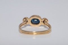 Vintage Circa 1980s 18k Gold Natural Diamond And Oval Cut Sapphire Ring