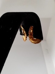 Lancer Gold tone ribbed hoop Huggie Clip on Earrings