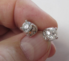 Beautiful 1.50 ctw Diamond Stud Earrings 14k White Gold Screw Backs MAKE OFFER