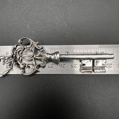 Heavy Sterling Silver Victorian Skeleton Key 3.5” On 16” Italy Bead Chain 41.4g