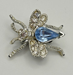 Jewelry Vintage Silver Tone Brooch Bee Pins Set of Two