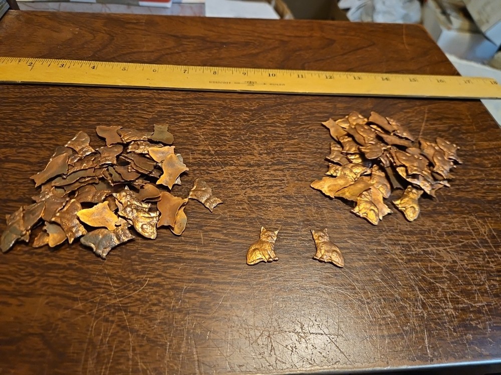 Lot 100 Matching Cats R L France Vintage 60s Brass Stampings Findings Jewelry