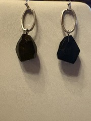 Vintage Black Faceted Glass Tear Drop Dangle Silvertone Metal Earrings Pierced