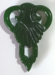 Vintage (Antique?) Carved Dark Green Bakelite Dress Fur Clip 2.5″
