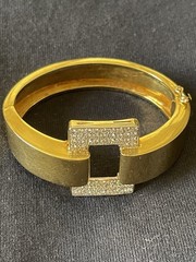 Vintage Unique Heavy 18k Yellow Gold Diamond Bangle Bracelet Weighs 59 Grams