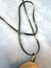 VTG Onyx glass black & silver herringbone chain 90s witchy goth amulet pendant
