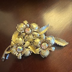 Floral Gold Tone Rhinestone Brooch Pin & Matching Clip-On Earrings Set