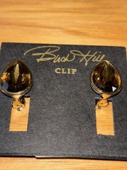 Six pair of vintage Birch Hill clip on earrings. Beautiful!