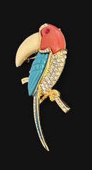 Vintage Hattie Carnegie Toucan Brooch Faux Coral Turquoise Resin Bird Pin Enamel