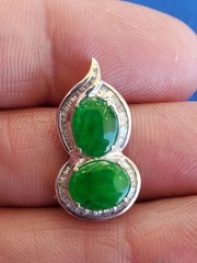 Original EARTH MINED Jadeite JADE DIAMOND Deco Pendant Medallion 18K WHITE GOLD