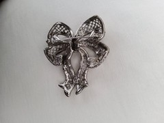 Vintage KC Silvertone Marcasite And Small Clear Rhinestones Ribbon Bow Brooch