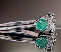 14K White Gold Engagement Ring 1.62CT.Natural Round Cut Diamond Green Emerald