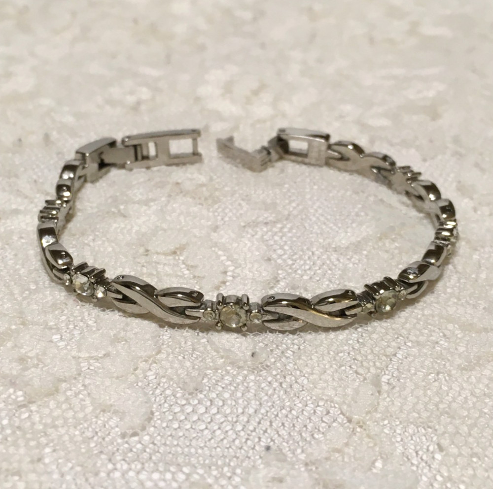 Vintage Anne Kein Chain Bracelet Silver Tone Rhinestone Accents Fold over