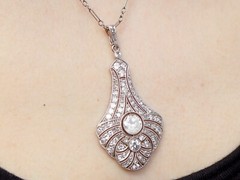 Antique Art Deco 3.51Ct Diamond and 18k White Gold Pendant Circa 1925