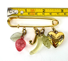 Juicy Couture Stamped Gold Tone Safety Pin Brooch Pin Fruit J Heart Charms Auth