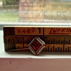 Antique Edwardian Marathon Co 10k Yellow Gold Stick Pin Ruby Glass Seed Pearl