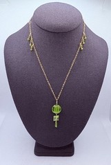 Vintage Retro Green Glass Beaded Charm Chain Necklace Goldtone 18-20”