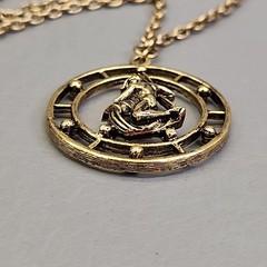 Vintage Celebrity Necklace Zodiac Round Pendant Antiqued Gold Tone Astrology 30″