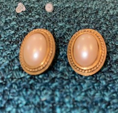 Vintage YSL Yves Saint Laurent Mabe pearl Gold Tone Post Earrings Posts At Angle