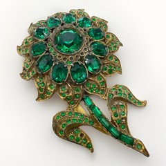 Vintage Pot Metal Dress Clip Flower Gold Tone Green Rhinestones 3″