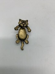 Vintage 1960s SIGNED JJ Jonette 3D CAT moveable head BROOCH PIN