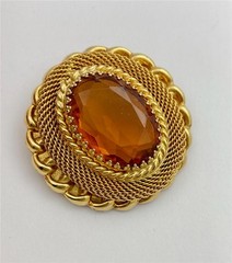 Vintage 1980’s Large Citrine Glass Stone Gold Tone Layered Mesh Metal Brooch Pin