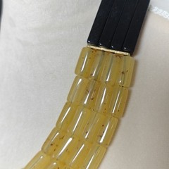 Statement necklace high quality Yellow and Black beads