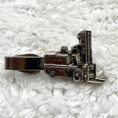 Yale Forklift Tie Bar Clip Silver Tone Alligator Clasp Mercury Industries 1.5″