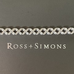 Ross Simons sterling silver flower .50 ct. t.w. diamond bracelet Size 7 1/4”