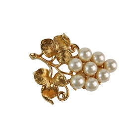 Vintage Grape Brooch Faux Pearl Lapel Pin Fruit Bunch Cluster Gold Tone