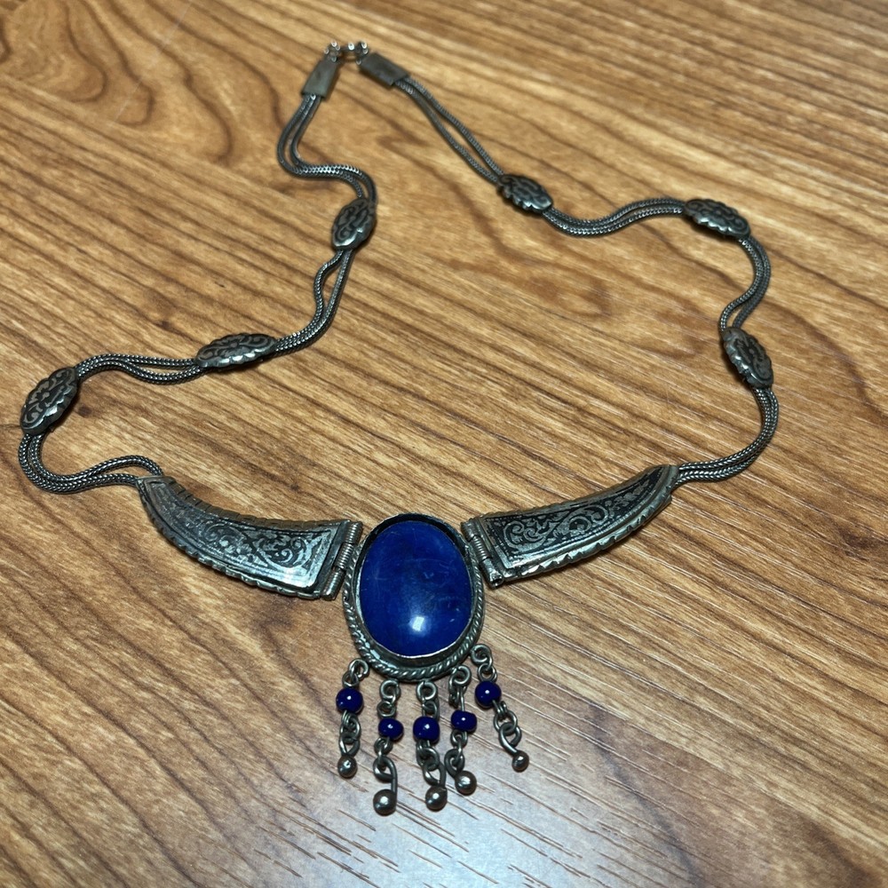 Vintage Antique 800 Silver Lapis 18 In Necklace with Inset Stone
