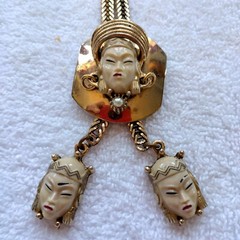Selro Selini, asian princess, neckless & clip earrings, beautiful & very nice,