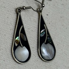 Alpaca Mexico Earrings – Teardrop Dangle with Shell Inlay and Black Enamel